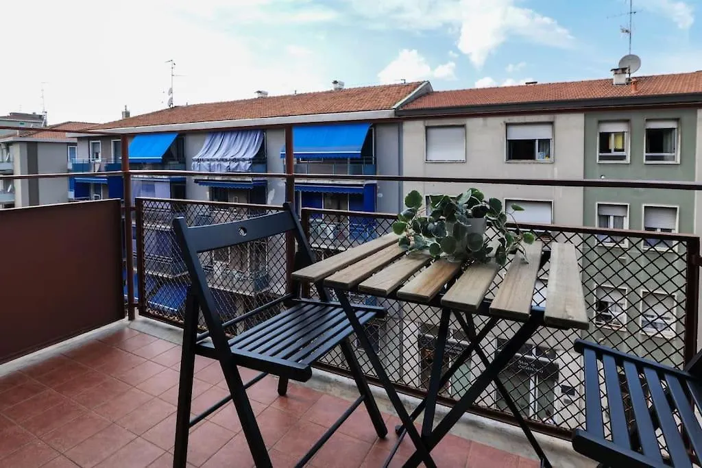 Primopiano - Astico Apartment Milan 0*,  Italy